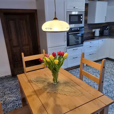 Luxusni S Krbem - Kunraticke Svycarsko *